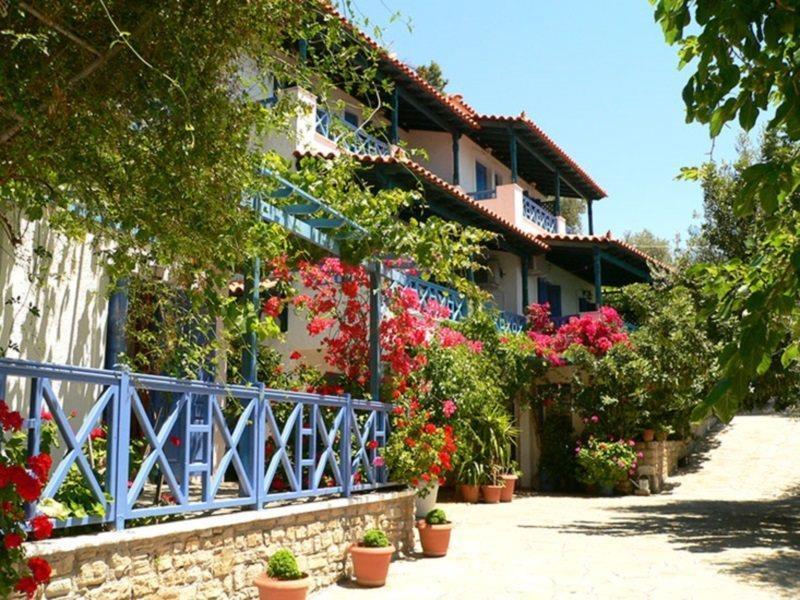 Blue Horizon Apartments Votsalakia  Bagian luar foto